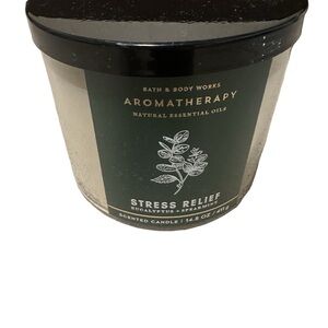 Bath & Body Works Aromatherapy Stress Relief Candle - Green
